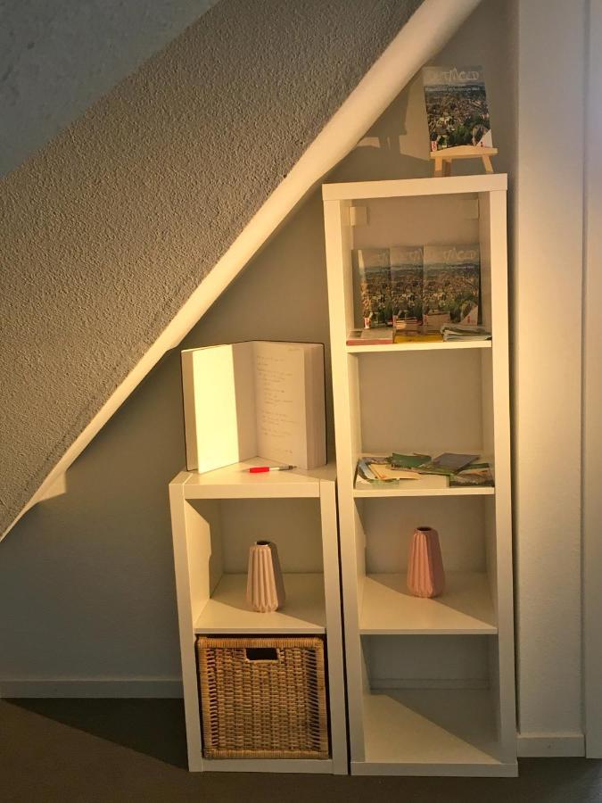 Studio Emilie Detmold Luaran gambar